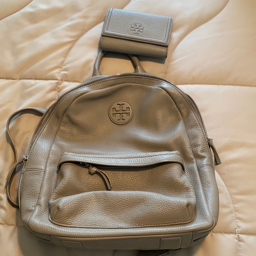 Beautiful backpack and wallet Tory Burch bundle